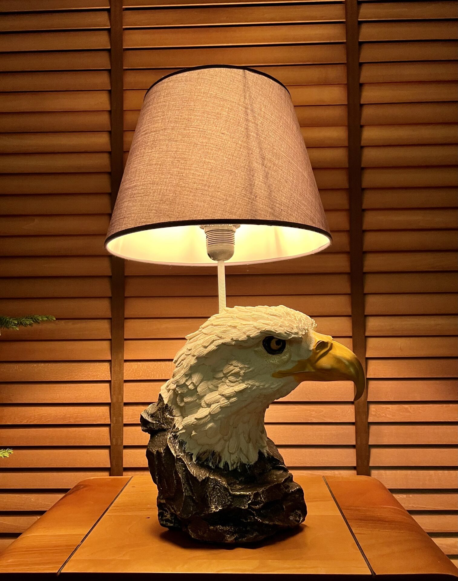Kartal Büst Lambader