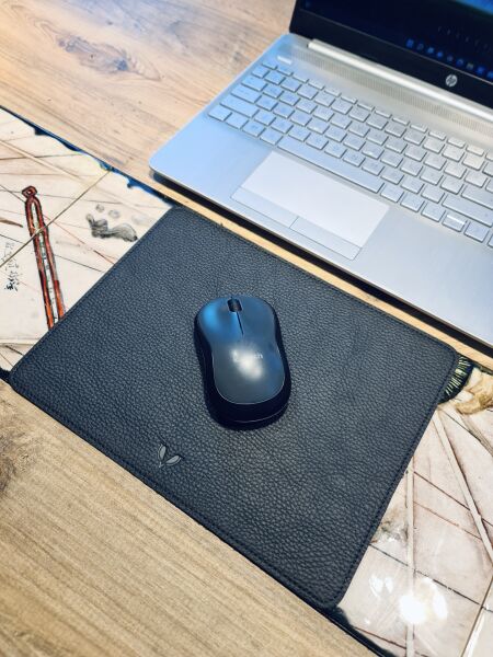 HAKİKİ DERİ MOUSEPAD SÜMEN LACİVERT