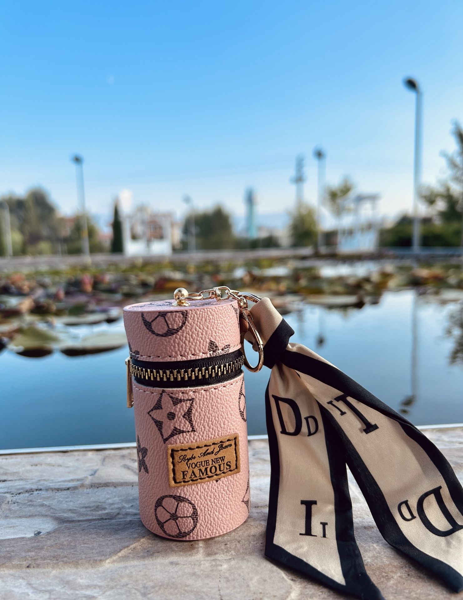 LV Fular Anahtarlık / Pembe