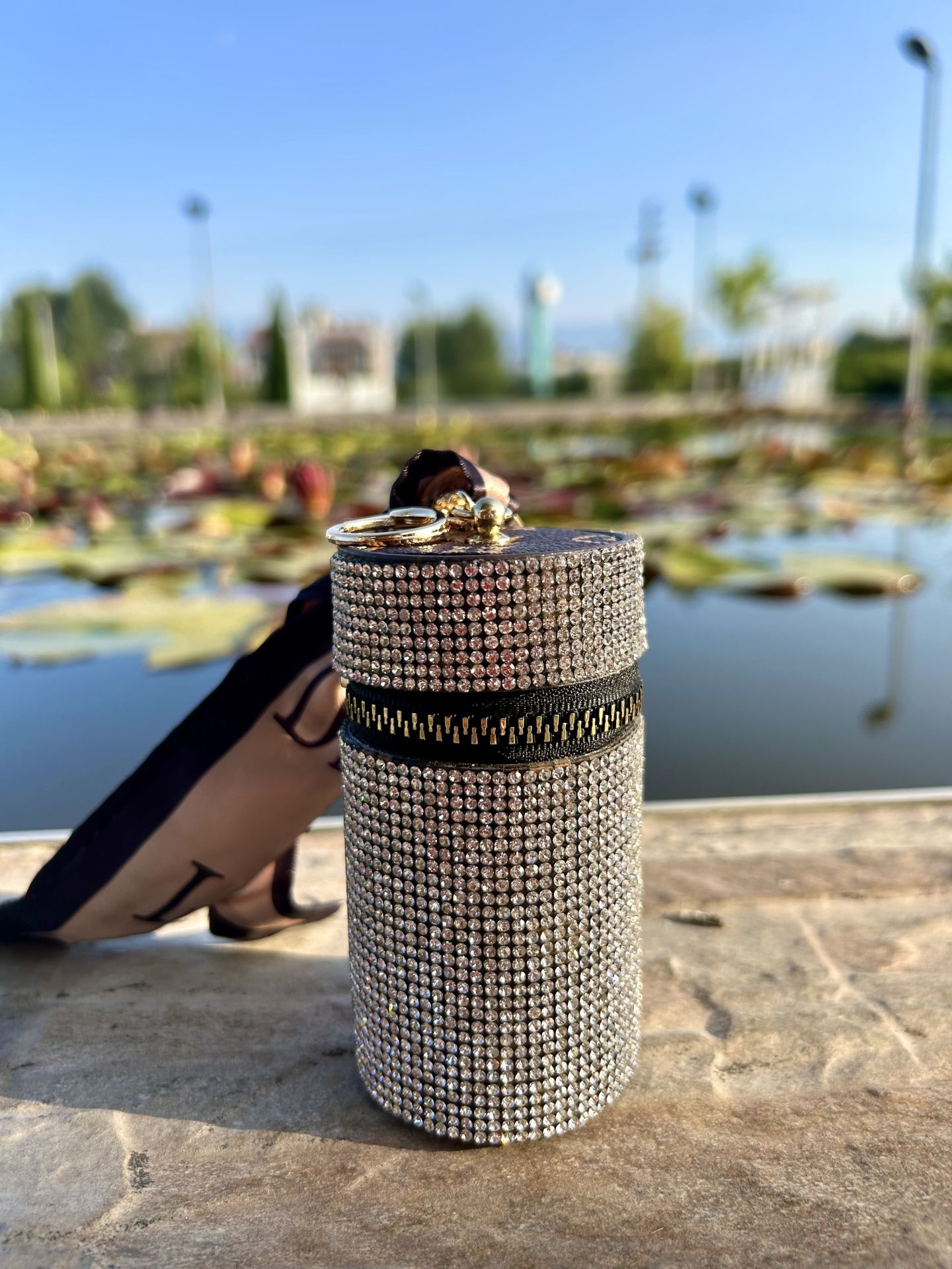 LV Swarovski Taşlı Fular Anahtarlık