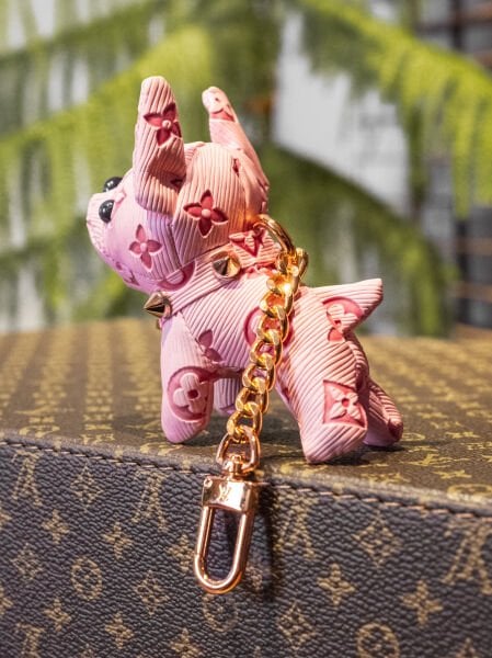LV Küçük Köpek Anahtarlık / Pembe