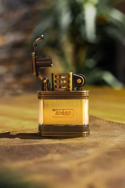 Retro Model Cam Detaylı Pirinç Çakmak / Kahverengi