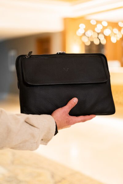 V Hakiki Deri Clutch & Tablet El Çantası / Siyah